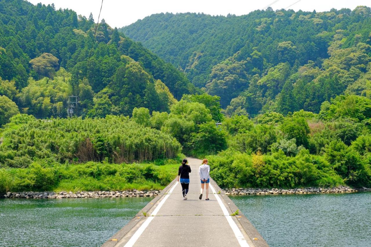 四万十川まで歩いて行ける 一棟まるっと貸し切りの宿 Gu Shimanto  Exterior photo